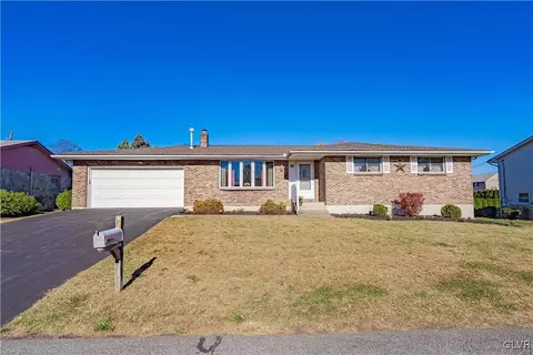 2839 Roosevelt St, Bethlehem, PA 18020