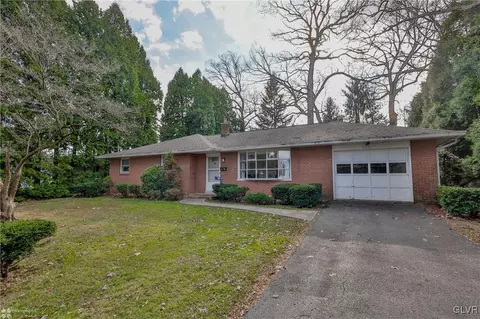 1114 Spring Garden St, Bethlehem, PA 18017