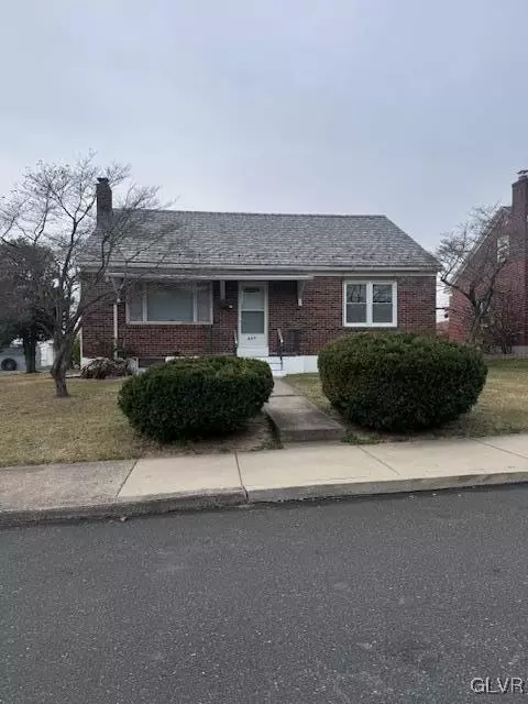 860 Lacrosse St, Allentown, PA 18109