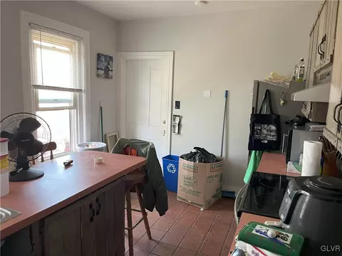 122 E Goepp St, Bethlehem, PA 18018 photo 18