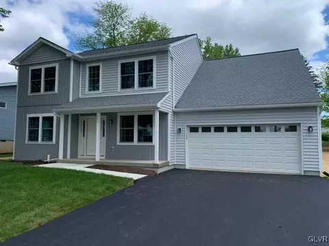 301 Franklin St, Emmaus, PA 18049