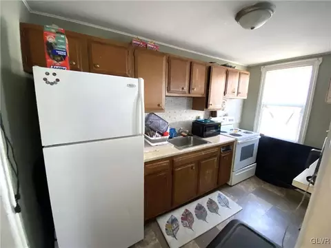 641 Spring St, Bethlehem, PA 18018 photo 10