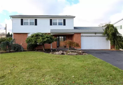 1332 Hickory Rd, Macungie, PA 18062