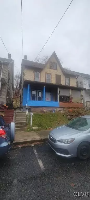 317 1st St, Slatington, PA 18080