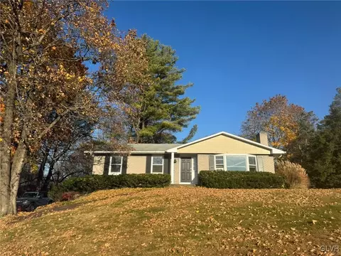 1803 Meadow Lane Dr, Forks Twp, PA 18040
