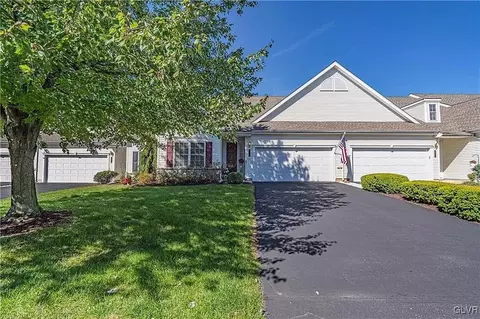 2715 Terrwood Dr, Macungie, PA 18062