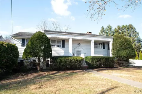 37 Gordon Dr, Palmer Township, PA 18045