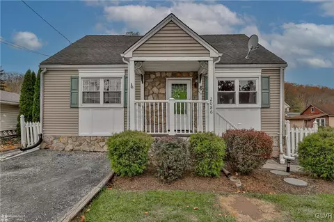 2086 Ivywood Ave, Bethlehem, PA 18015