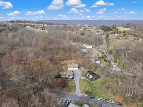3320 W Walker Rd, Bath, PA 18014 photo 42