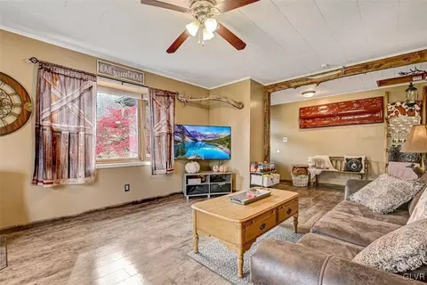 3320 W Walker Rd, Bath, PA 18014 photo 8