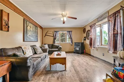 3320 W Walker Rd, Bath, PA 18014 photo 10