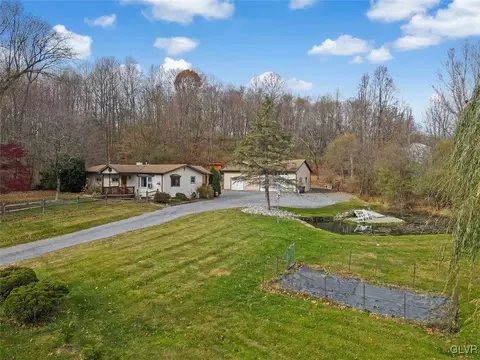 3320 W Walker Rd, Bath, PA 18014 photo 5