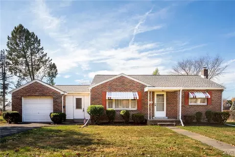1030 6th St, Whitehall Twp, PA 18052