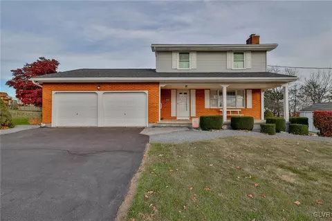 280 Schoeneck Ave, Nazareth, PA 18064