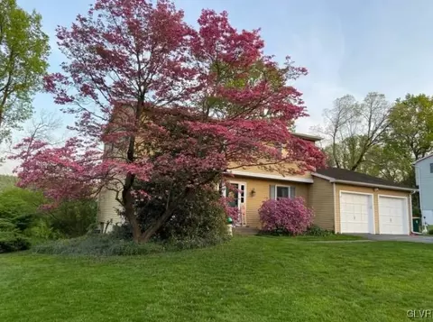 342 Wedgewood Dr, Palmer Township, PA 18045