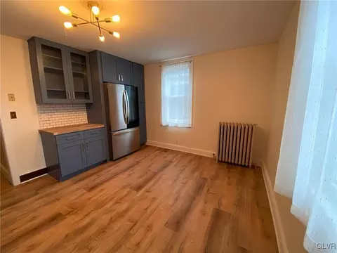 409 4th St, Bethlehem, PA 18015 photo 9