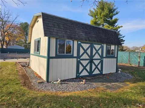 5411 Monocacy Dr, Bethlehem, PA 18017 photo 25