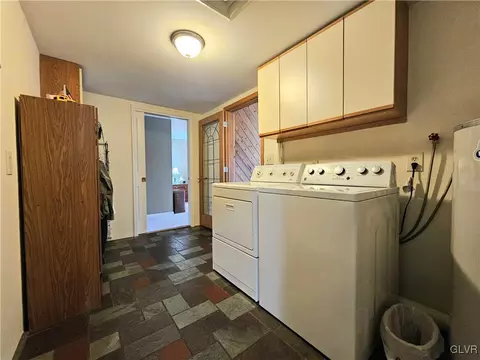5411 Monocacy Dr, Bethlehem, PA 18017 photo 19
