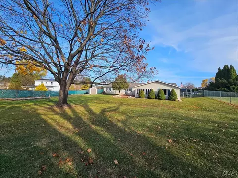 5411 Monocacy Dr, Bethlehem, PA 18017 photo 21
