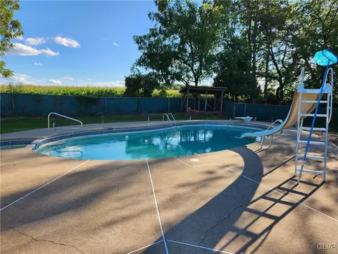 5411 Monocacy Dr, Bethlehem, PA 18017 photo 28