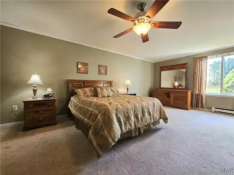 5411 Monocacy Dr, Bethlehem, PA 18017 photo 10