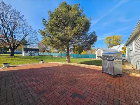 5411 Monocacy Dr, Bethlehem, PA 18017 photo 20
