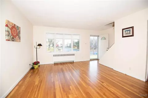 3003 Cornwall Rd, Bethlehem, PA 18017 photo 3