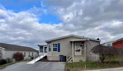116 Pheasant Dr, Kutztown, PA 19530