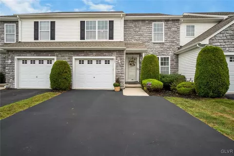 837 N Fork Dr, Forks Twp, PA 18040