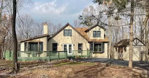217 Tree Top Ter, Stroudsburg, PA 18360