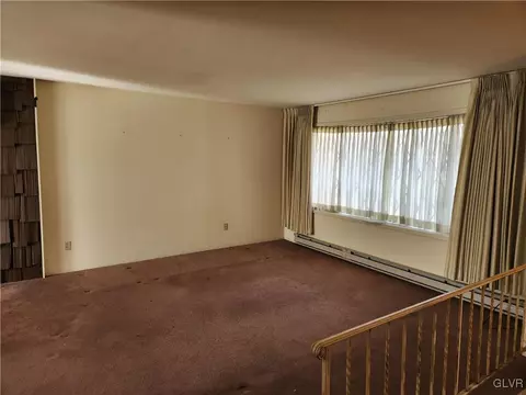 514 E Main St, Bath, PA 18014 photo 17