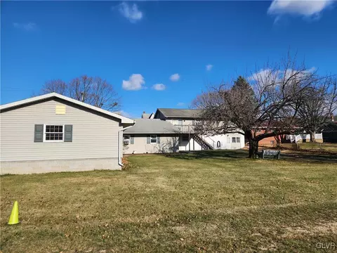 514 E Main St, Bath, PA 18014 photo 8