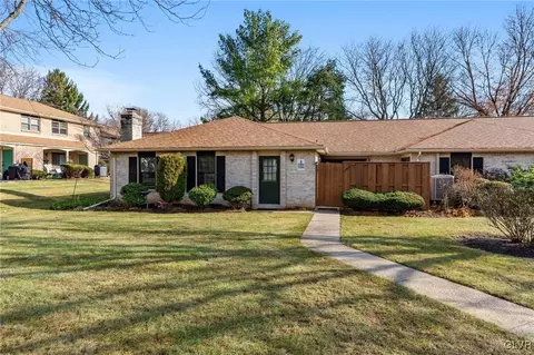 2789 Springhaven Pl, Macungie, PA 18062