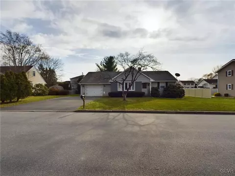 508 Heather Ln, Forks Twp, PA 18040