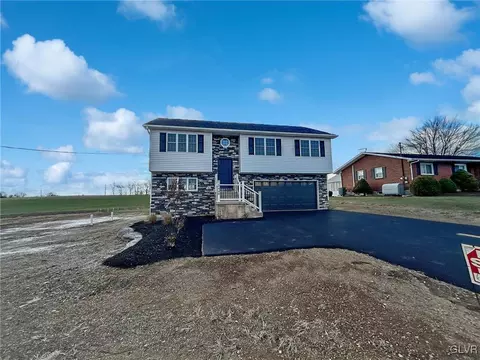 2448 Old Post Rd, Coplay, PA 18037 photo 28