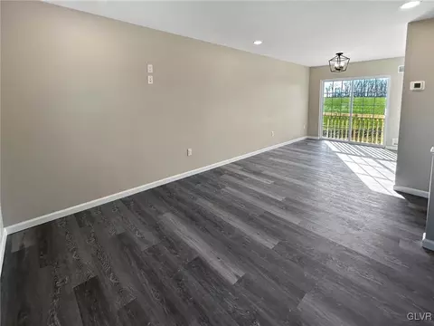 2448 Old Post Rd, Coplay, PA 18037 photo 7