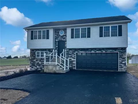 2448 Old Post Rd, Coplay, PA 18037 photo 27