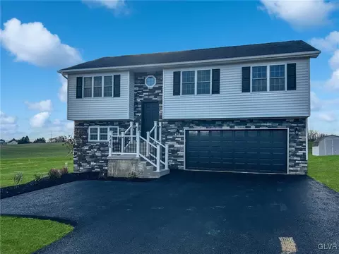 2448 Old Post Rd, Coplay, PA 18037 photo 35