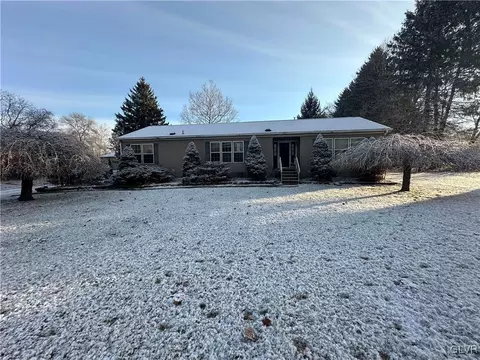 648 Farmhill Rd, Northampton, PA 18067