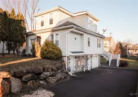 1315 Fairfax St, Allentown, PA 18103