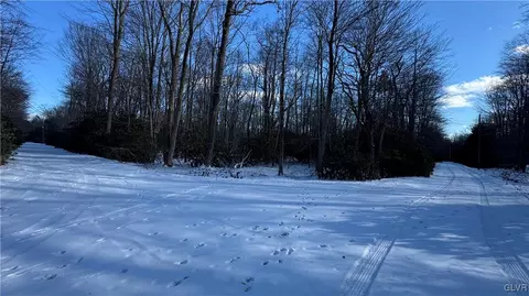 Oakland Drive, Kidder Twp, PA 18210
