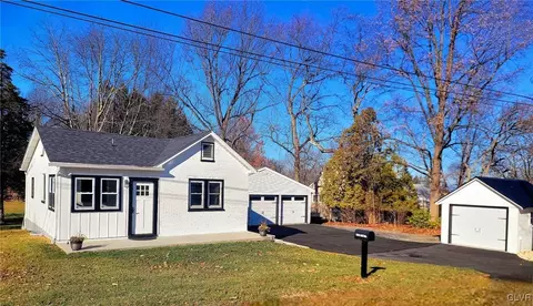 5201 Mill Rd, Emmaus, PA 18049