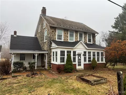 2634 Easton Rd, Hellertown, PA 18055