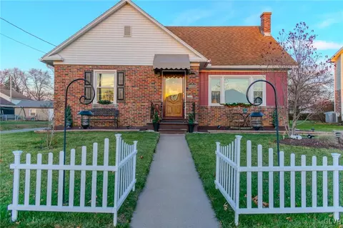29 S 7th St, Coplay, PA 18037