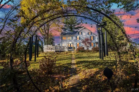 1729 Weaversville Rd, Northampton, PA 18067