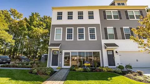 1110 Meadowlark Dr #36, Fogelsville, PA 18051