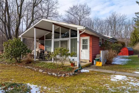 5067 Hillside Rd, Northampton, PA 18067