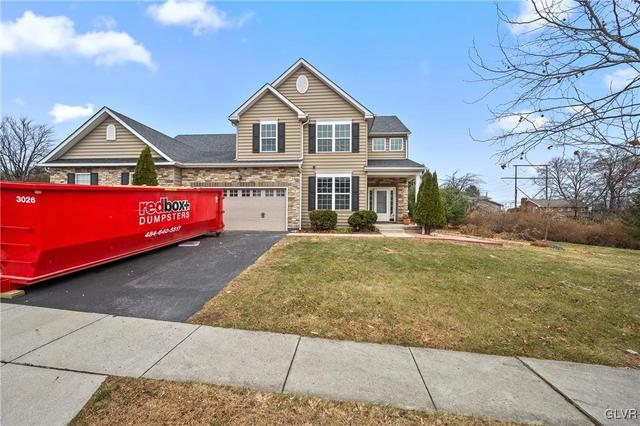 785 Swallow Tail Ln, Breinigsville, PA 18031