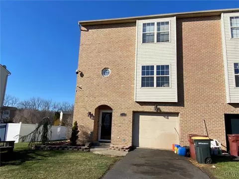 3321 Carl Dr, Stiles, PA 18052