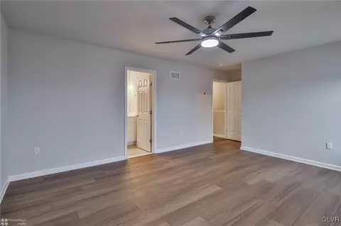 1610 Clauser St, Hellertown, PA 18055 photo 21